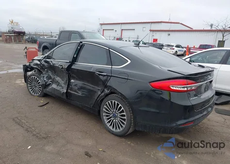 2018 Ford Fusion Hybrid Titanium из США, поврежденный, VIN 3FA6P0RU9JR124190
